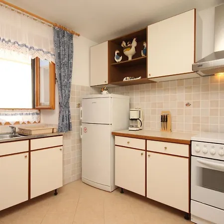 Apartment With A Parking Space Sali, Dugi Otok - 8084 *