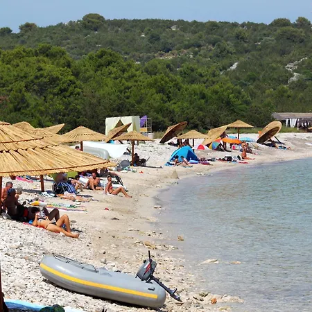 Apartment With A Parking Space Sali, Dugi Otok - 8084 Sali