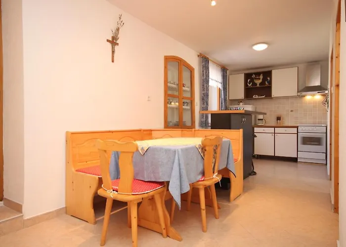 With Parking Space Sali, Dugi Otok - 8084 Apartman Sali